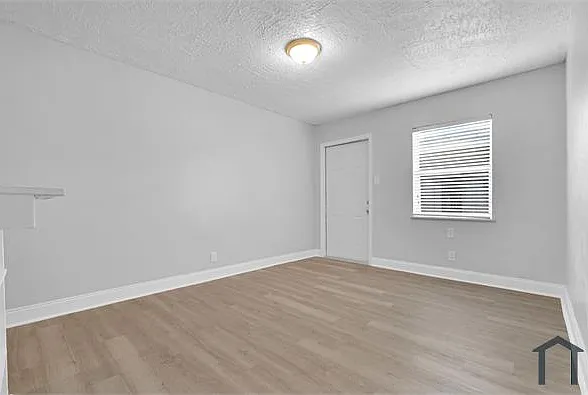 746 SW 4th St #2 — Photo 7