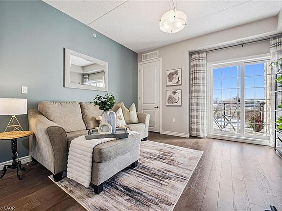 4th image of 1077 Gordon St #333