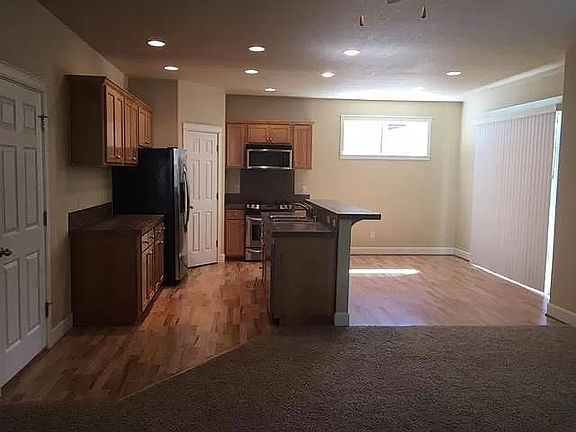 4th image of 11512 NW 29th Ct