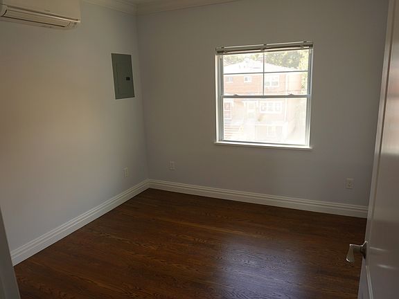 4th image of 44-00 65 St #1