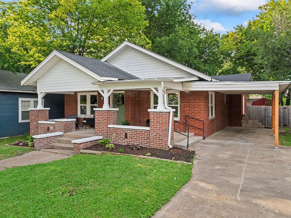 1st image of 2225 E 12th Pl