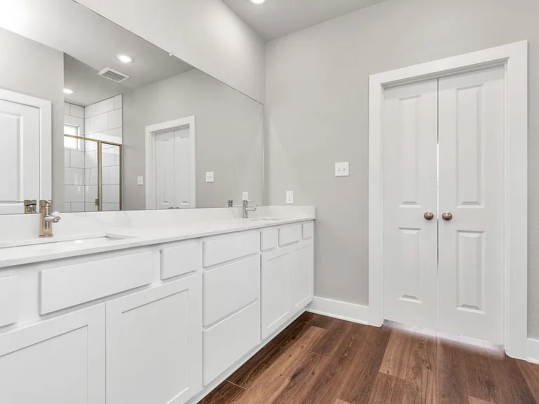 10515 Moon Valley Ln — Photo 36
