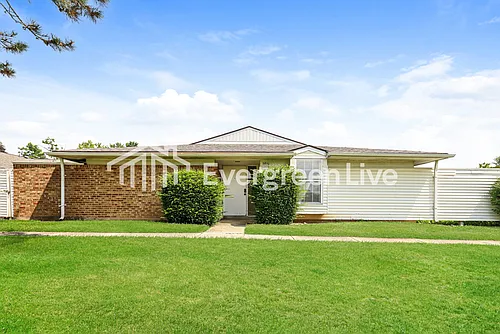 5841 Troy Villa Blvd Photo 1