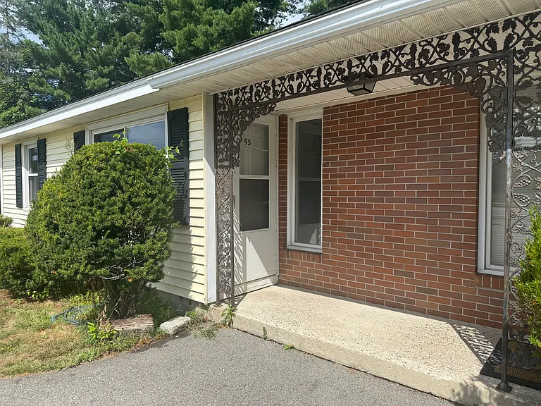 93-95 Milton Rd — Photo 3
