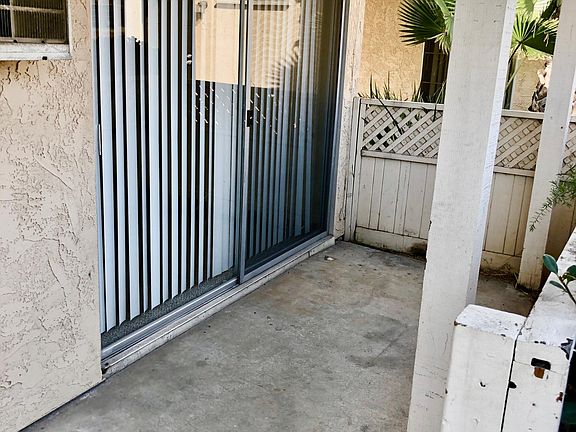 2nd image of 862 S Mollison Ave #18