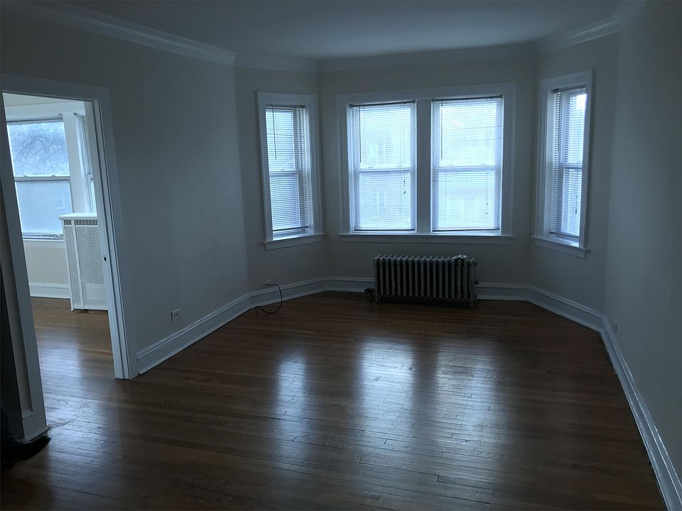 1st image of 6439 N Richmond St APT 2W