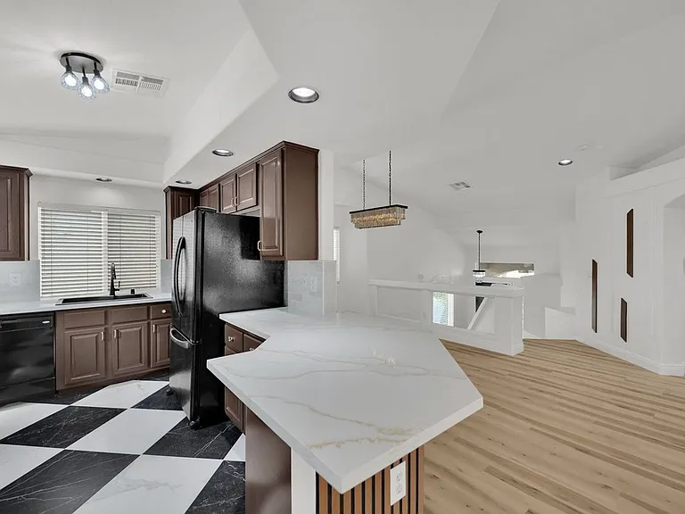 8449 Kettledrum St — Photo 16