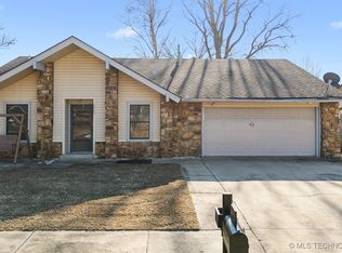 1213 W Austin Pl, Broken Arrow, OK 74011