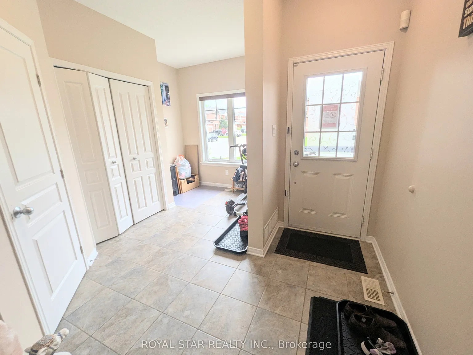 3 bed, $2,950 — Photo 3