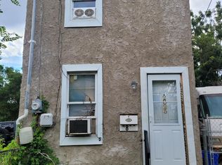 2825 Thompson St, Camden, NJ 08105