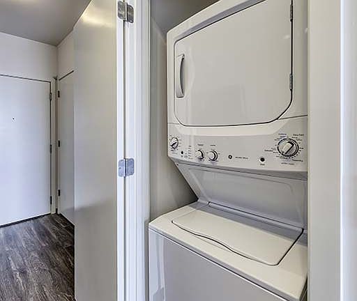 5th image of 2340 N California Ave #4212573