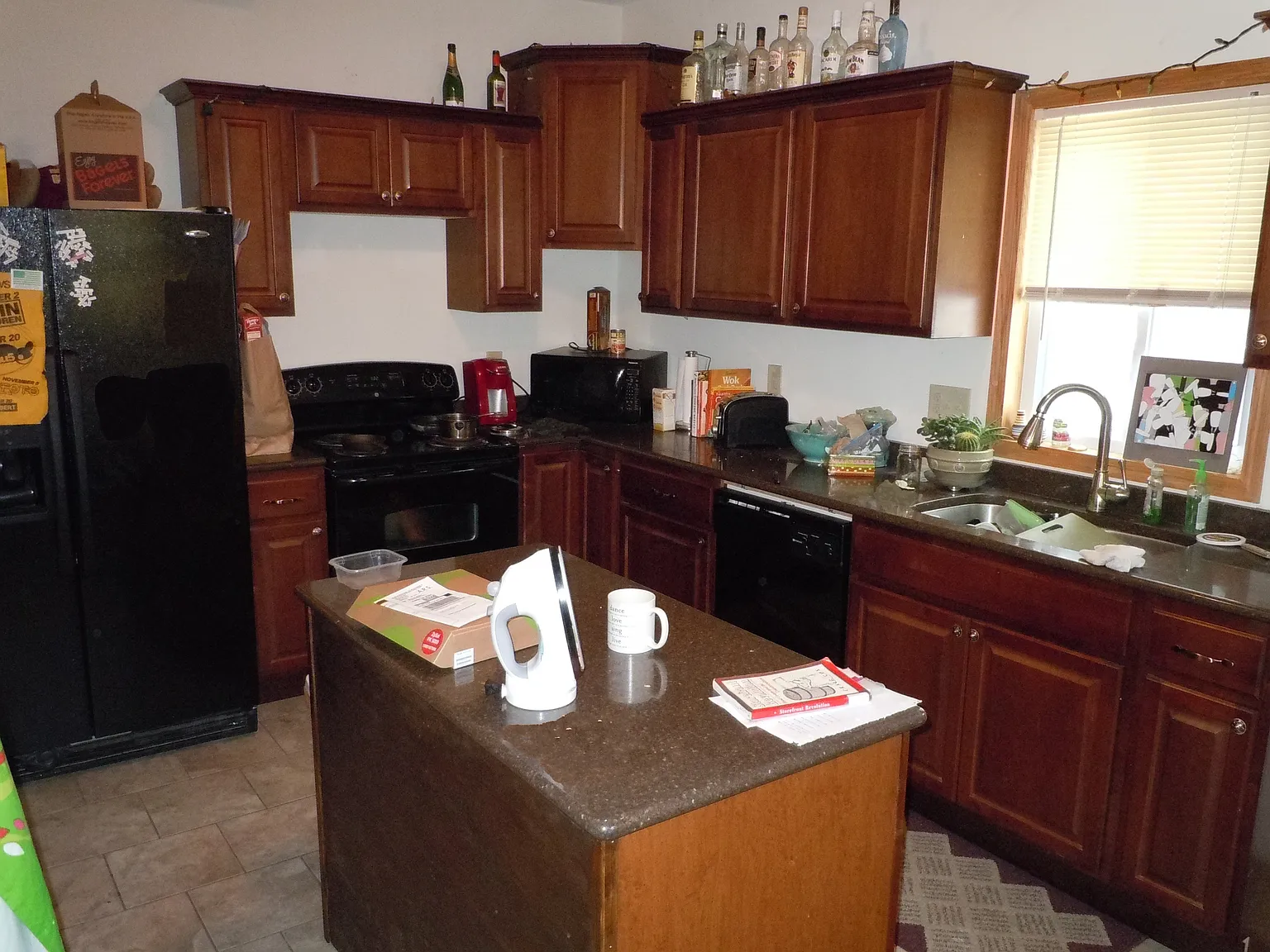 5 bed, $2,875 — Photo 1