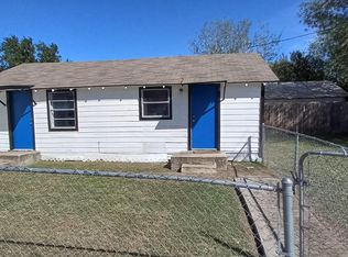 217 SW 6th St #3, Premont, TX 78375