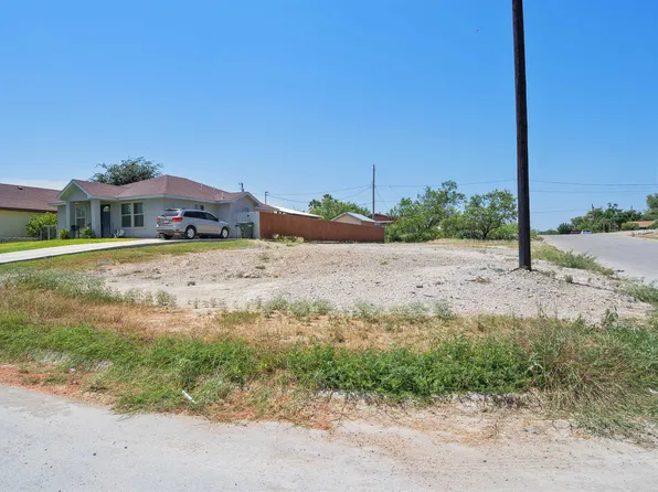 718 E Bowie St #20, Del Rio, TX 78840