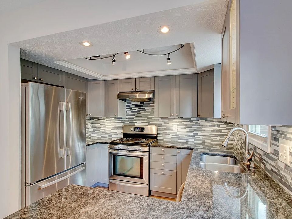 1st image of 5262 Meadowknoll Ln