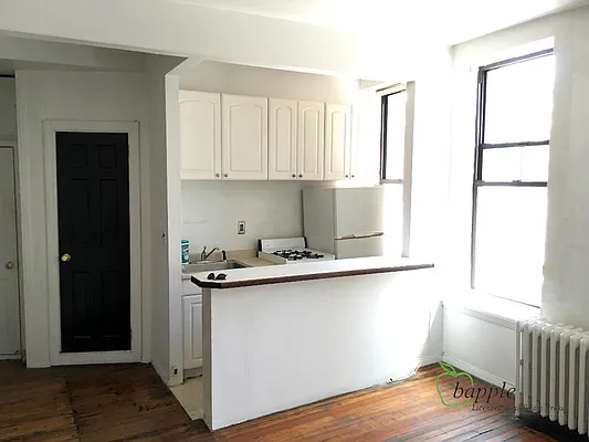 Rented by Bapple | media 24