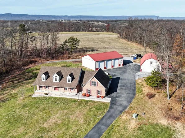 6551 Guitner Rd, Greencastle, PA 17225