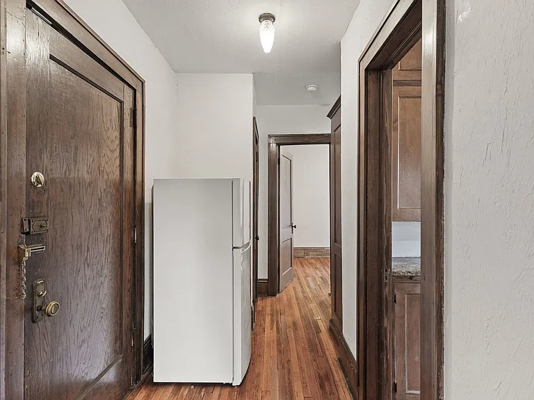 3121 Girard Ave S — Photo 26
