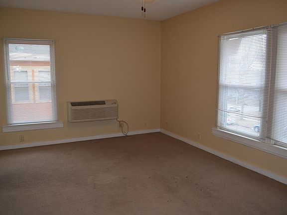 3rd image of 230 S 26th St APT 2