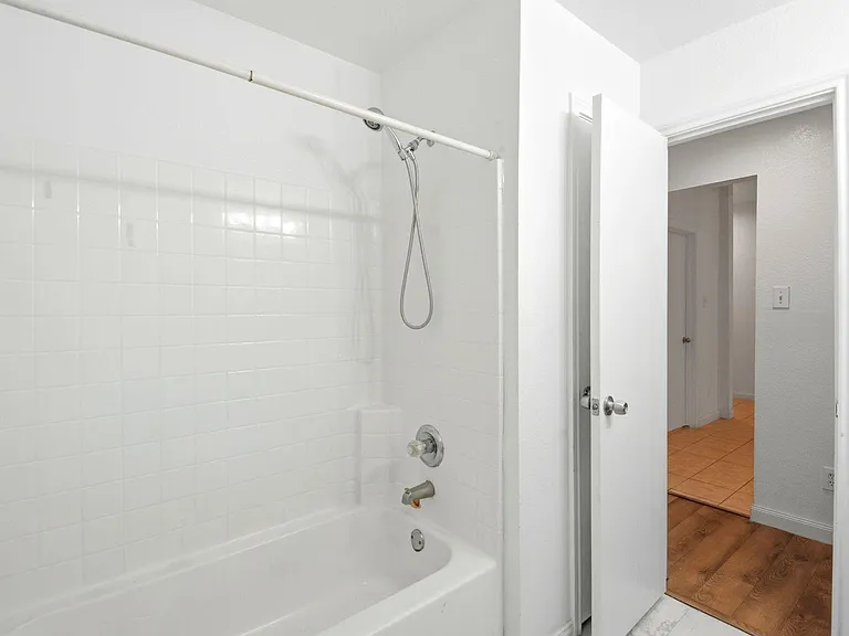 111 Thunder Basin Dr — Photo 35