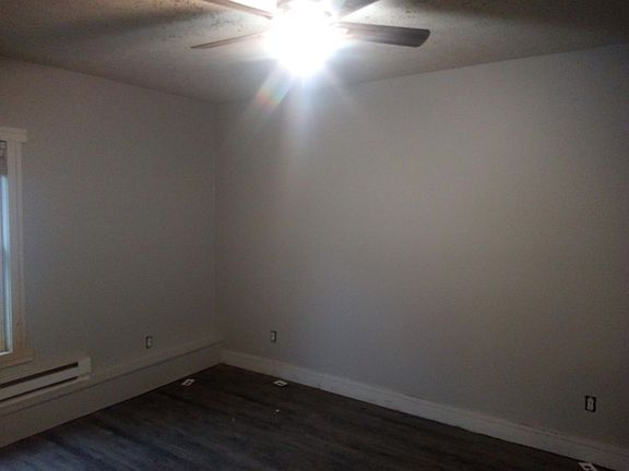 3rd image of 503 E College St #101