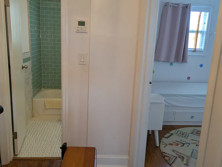 806 Hamilton St NE — Photo 27