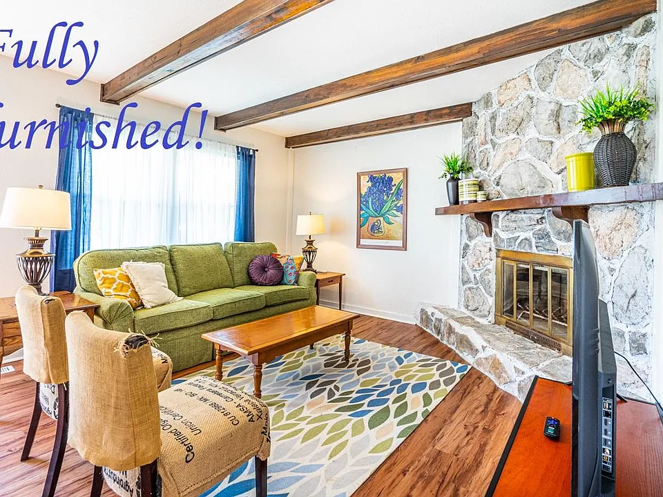 121 Forrest Dr
