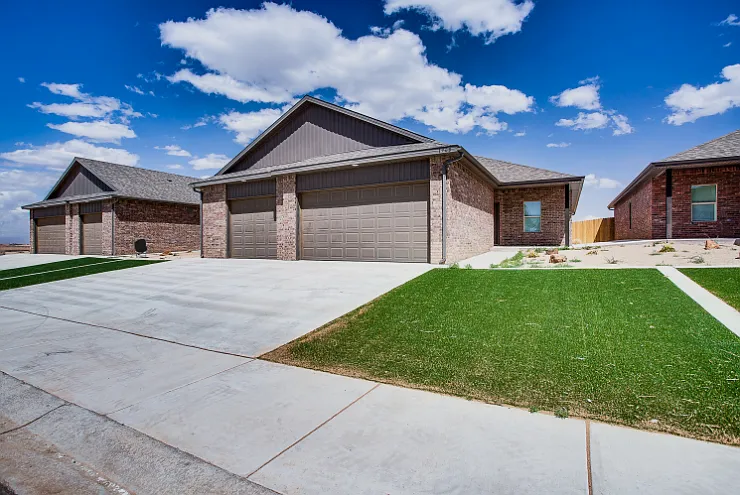 1716 Corpus Ave — Photo 2