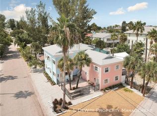 134 86th Ave APT 3, Saint Petersburg, FL 33706