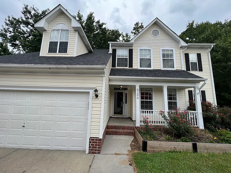 6206 Winthrope Dr — Photo 2