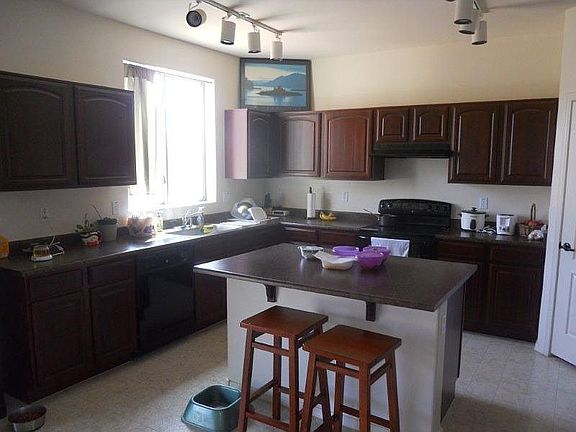 3rd image of 10229 W Hess St