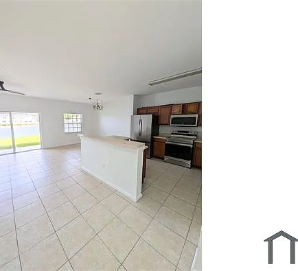 3 bed, 1746 sqft, $3,470 — Photo 2