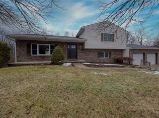 274 Evans Rd, Zelienople, PA 16063