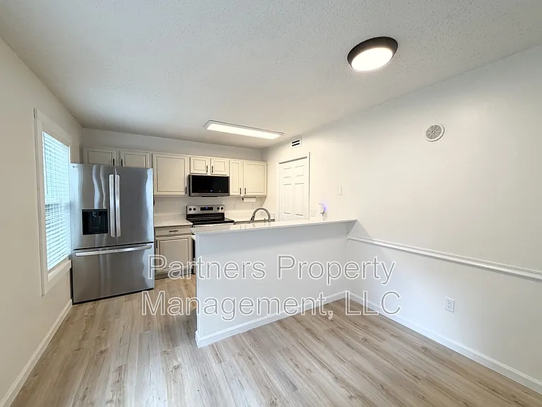 5003 Bonita Pl — Photo 4