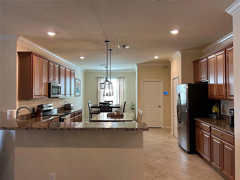 6808 Wild Lake Ter — Photo 11