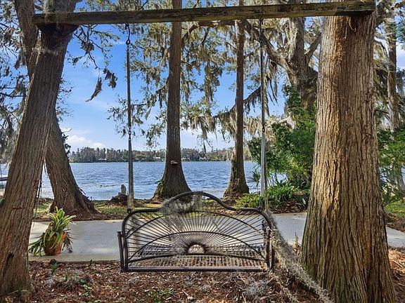 3rd image of 19513 Deer Lake Rd