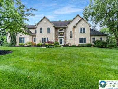 60 Melchor Dr, Easton, PA, 18042