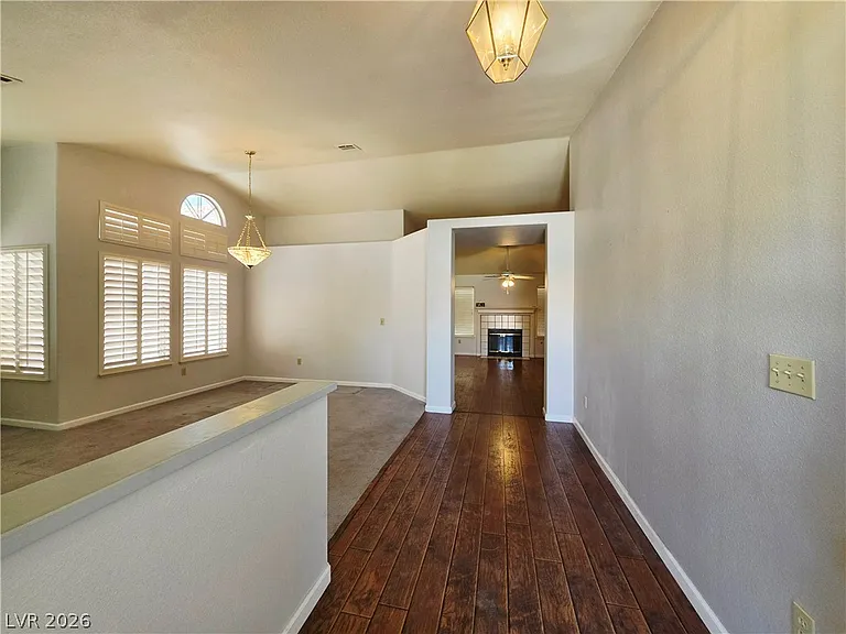 8213 Arch Bay Ln — Photo 3