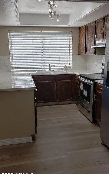 3627 W Aire Libre Ave — Photo 5