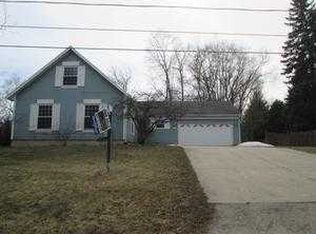 107 Lubliner Ter, Spring Grove, IL 60081