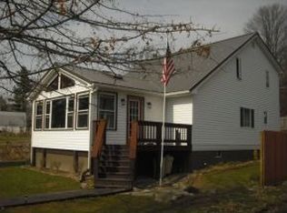 7477 Laurel Lake Rd, Brackney, PA 18812
