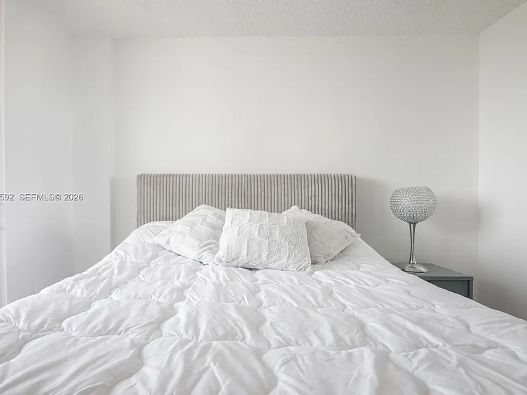 5555 Collins Ave #14U — Photo 20