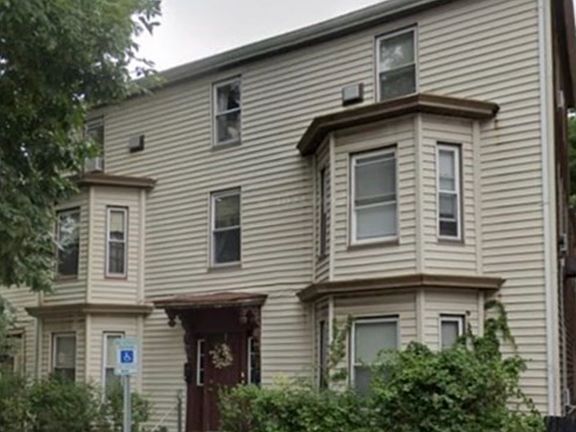 5th image of 253 Broadway #2