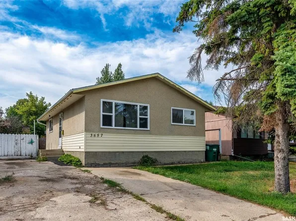 3657 Diefenbaker DRIVE, Saskatoon, SK S7L 4W1