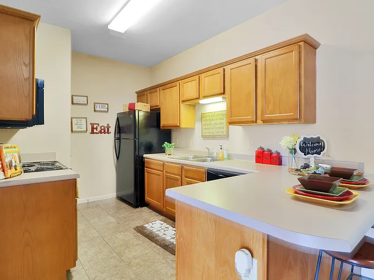 University Park Apartments — Photo 2