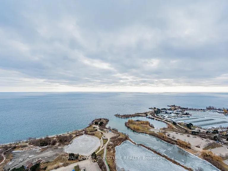 20 Shore Breeze Dr #LPH05B — Photo 26