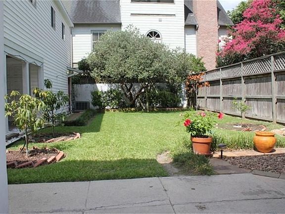 4th image of 2500 1/2 Mandell St