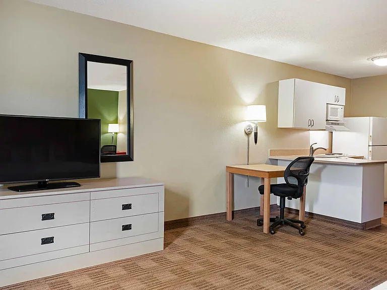 Studio Suite - 1 King Bed