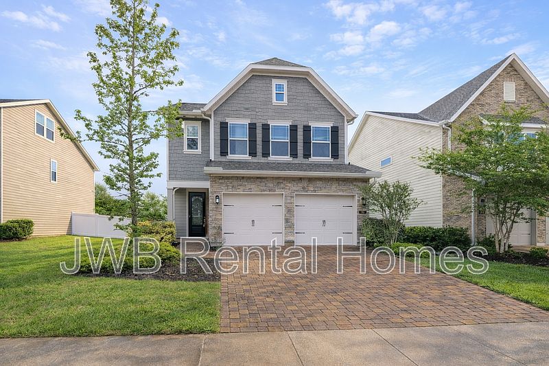 1st image of 95 Silver Creek Pl