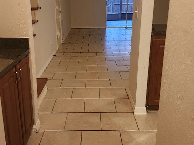 11710 Wesson Cir W — Photo 6